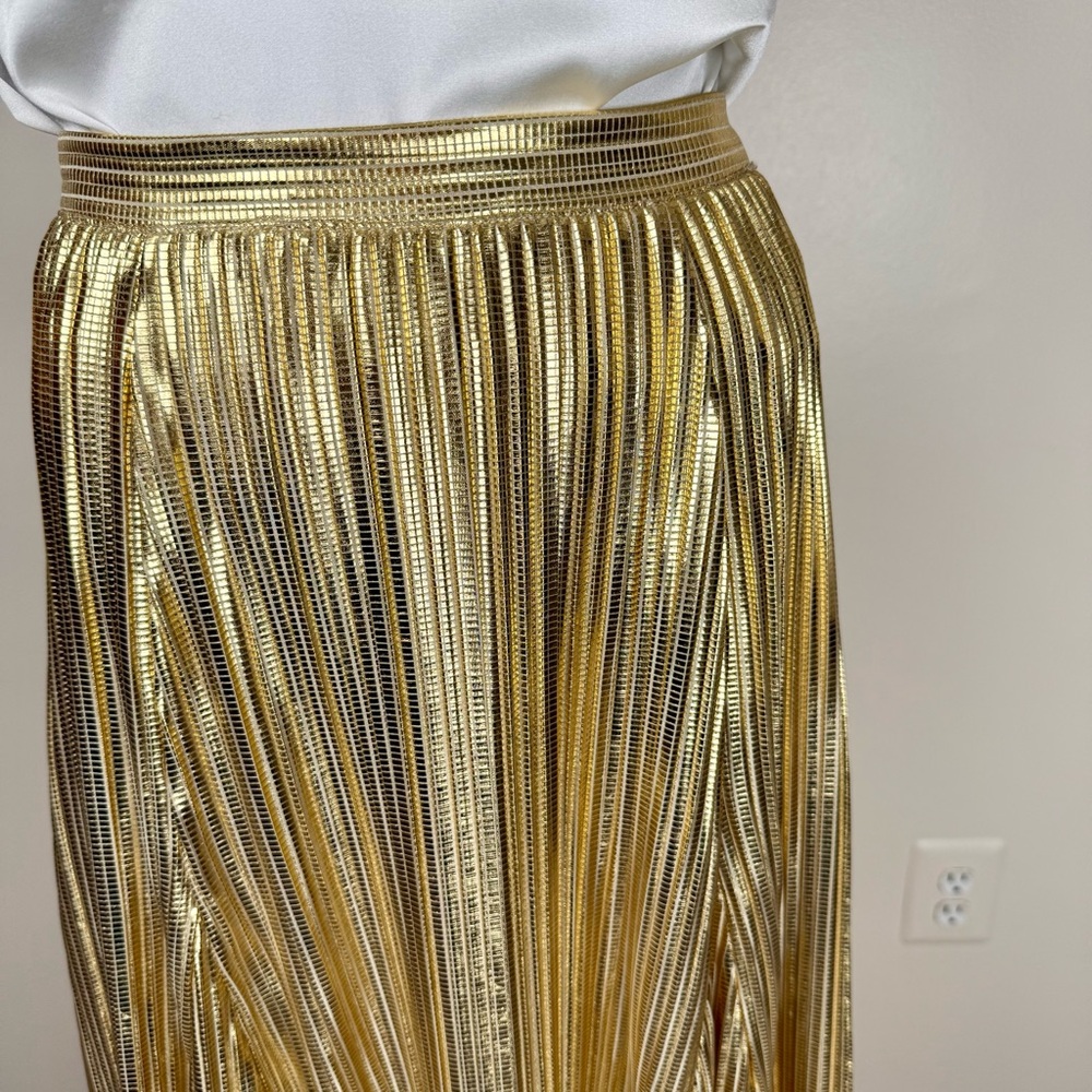 NWT Metallic Gold Pleated Midi Skirt. Elastic waist, lined XS - Picture 3 of 9